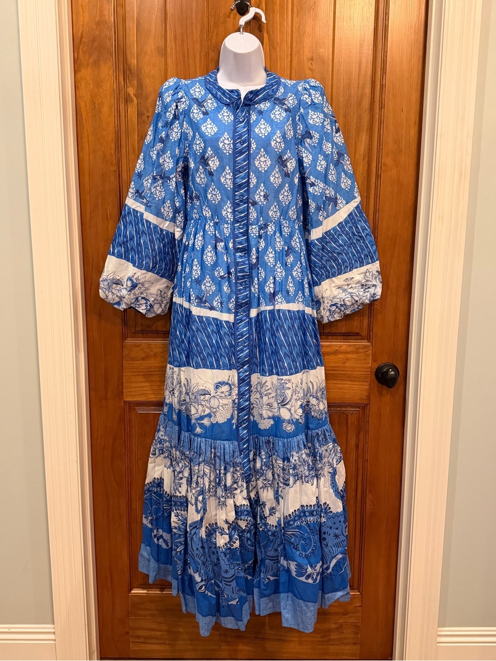 A Loves A Cobalt Blue White
Small Lined Maxi Dress Floral Hummingbird
